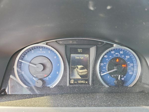 2016 TOYOTA CAMRY