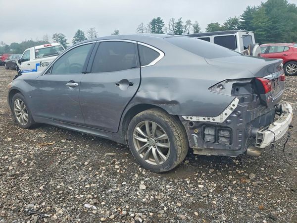 2016 INFINITI Q70
