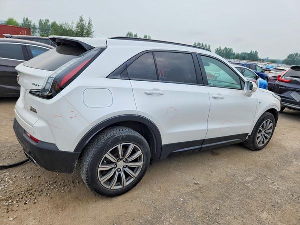 2019 CADILLAC XT4 Sport