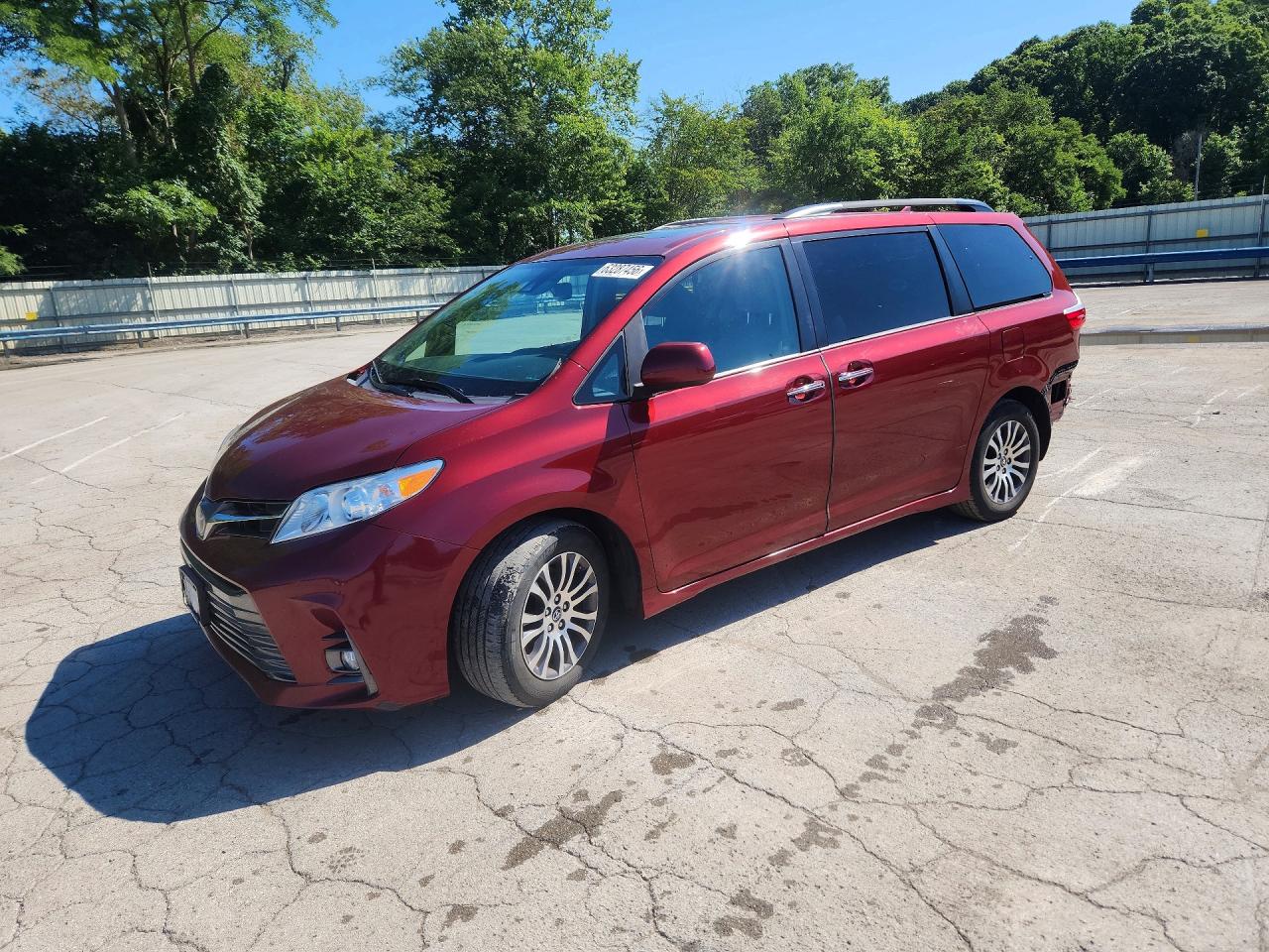 2018 TOYOTA SIENNA