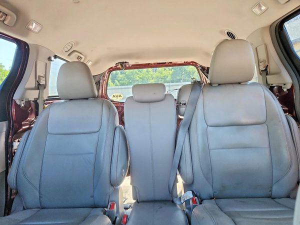 2018 TOYOTA SIENNA