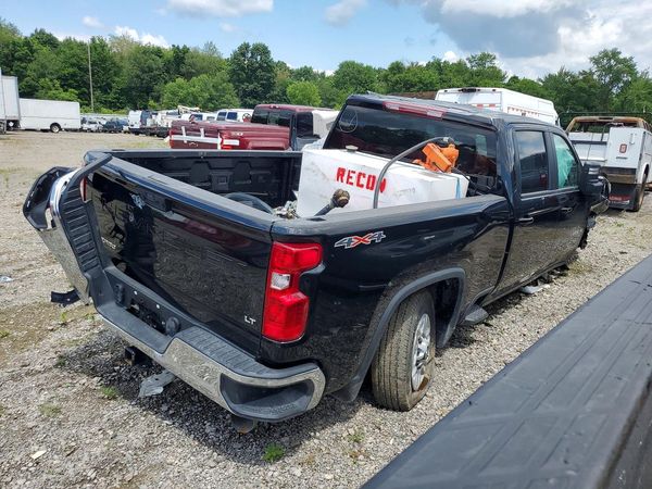 2025 CHEVROLET SILVERADO LT — PSRA