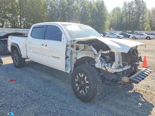 2019 TOYOTA TACOMA SR5