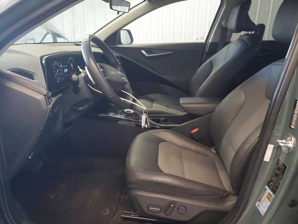 2024 KIA NIRO Wind