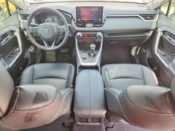 2021 TOYOTA RAV4 XLE Premium HV