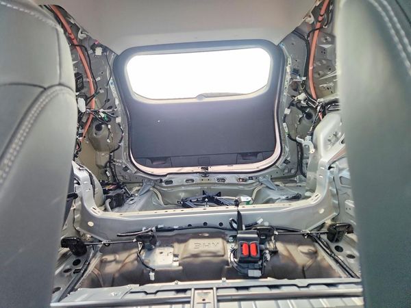 2021 TOYOTA RAV4 XLE Premium HV