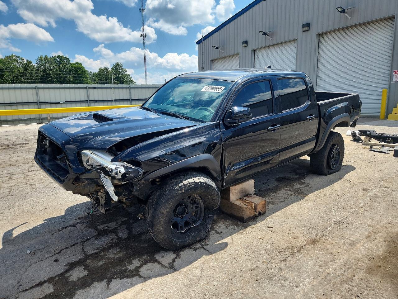 2016 TOYOTA TACOMA