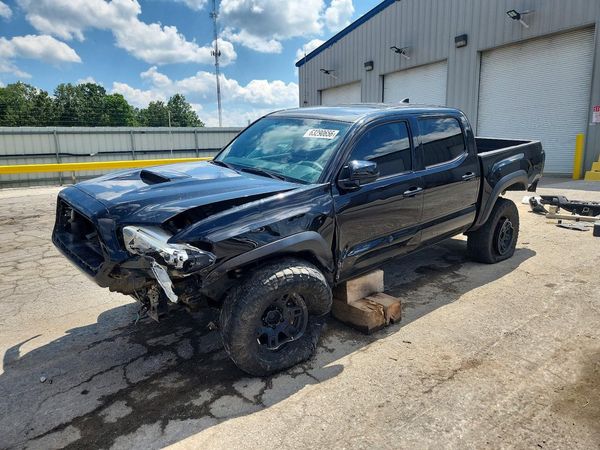 2016 TOYOTA TACOMA