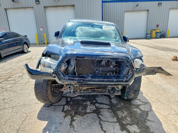 2016 TOYOTA TACOMA
