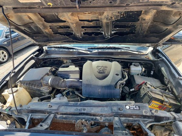2016 TOYOTA TACOMA