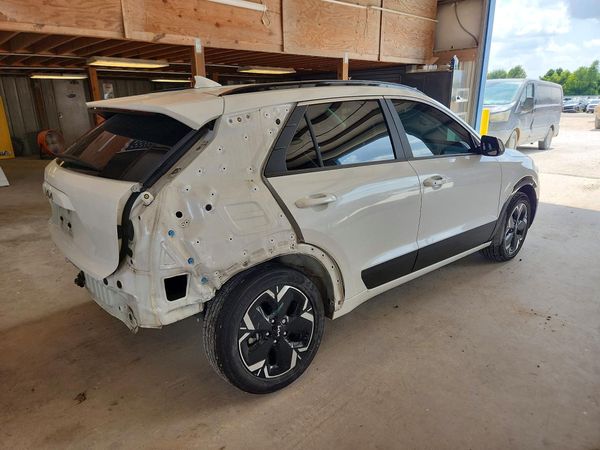 2024 KIA NIRO Wind
