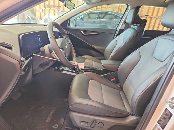 2024 KIA NIRO Wind