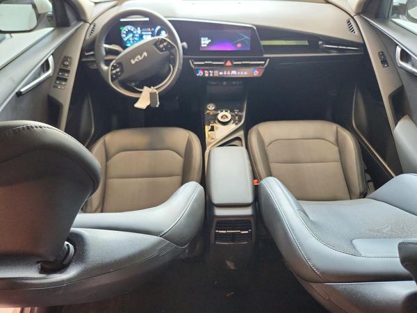 2024 KIA NIRO Wind