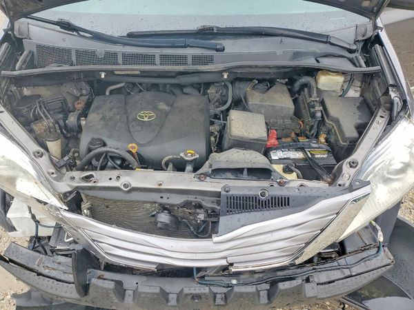 2017 TOYOTA SIENNA