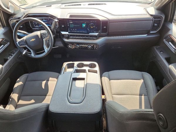 2023 CHEVROLET SILVERADO LT-L