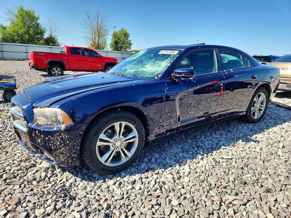 2013 DODGE CHARGER SXT