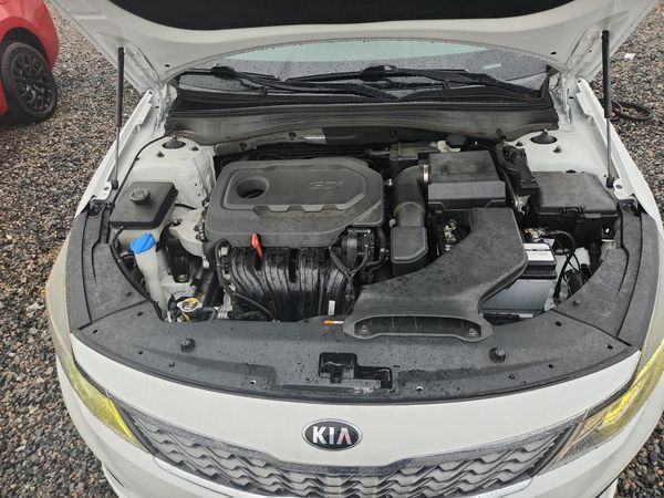 2019 KIA OPTIMA LX, S