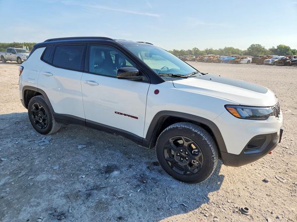2024 JEEP COMPASS TRAILHAWK 4X4