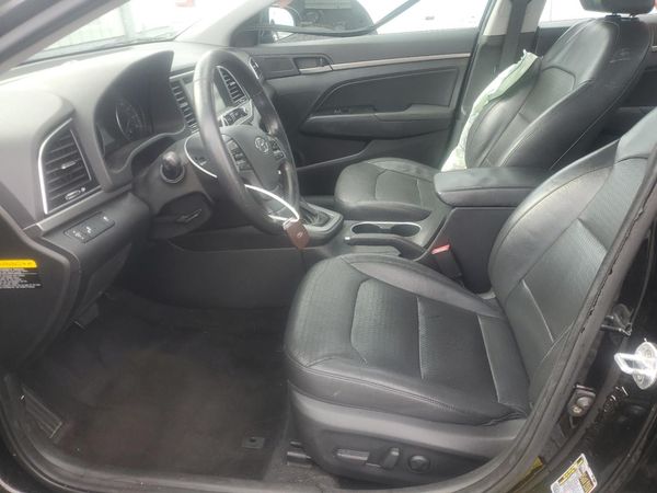 2017 HYUNDAI ELANTRA