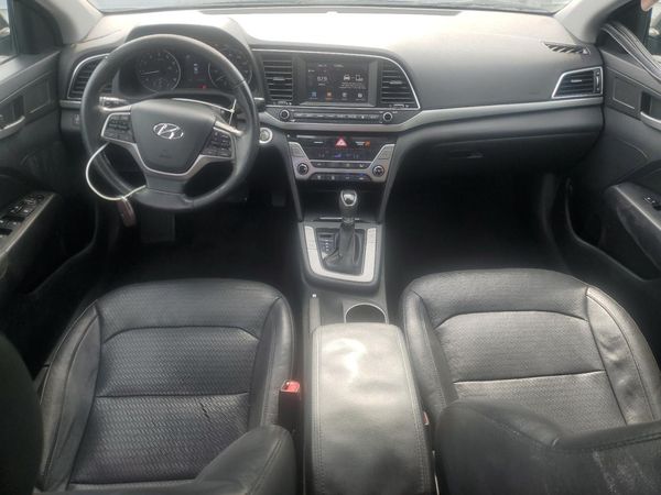 2017 HYUNDAI ELANTRA