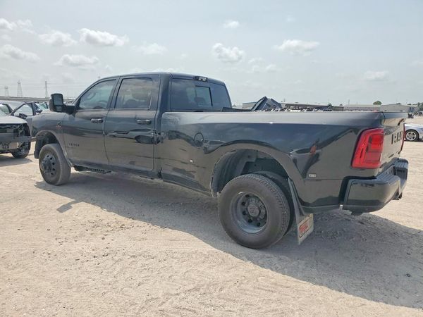2026 RAM 3500 LARAMIE CREW CAB 4X4