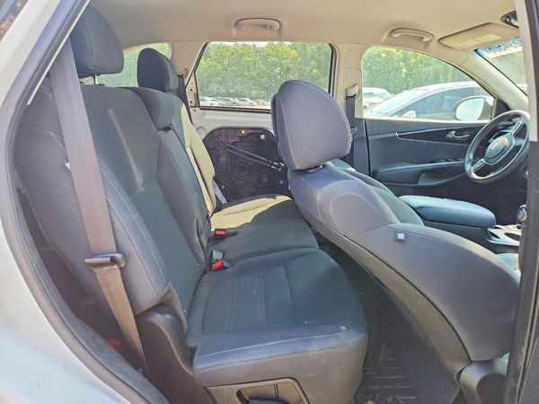 2019 KIA SORENTO L, LX, S