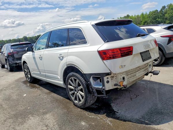 2018 AUDI Q7 quattro Premium Plus