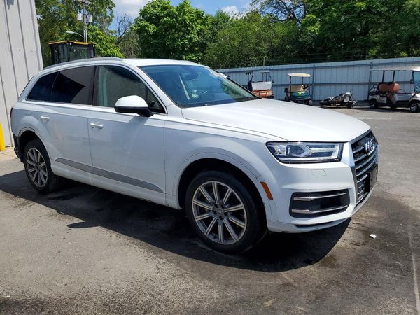 2018 AUDI Q7 quattro Premium Plus