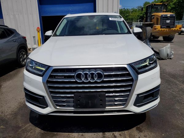2018 AUDI Q7 quattro Premium Plus