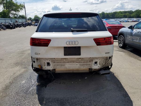 2018 AUDI Q7 quattro Premium Plus