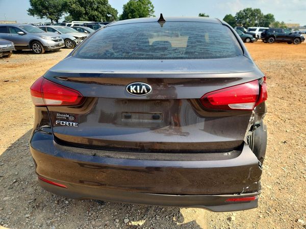 2017 KIA FORTE
