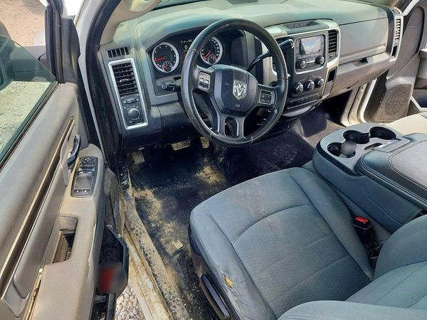 2013 RAM 1500 SLT REG CAB 4X2