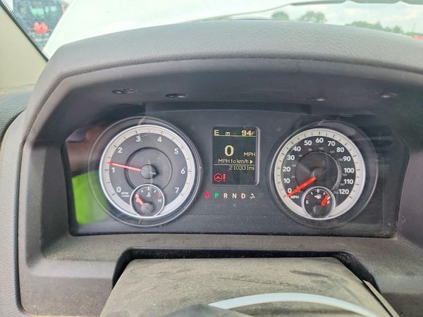 2013 RAM 1500 SLT REG CAB 4X2