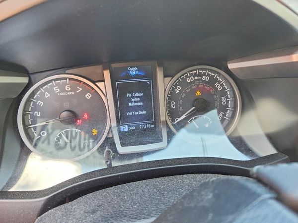2018 TOYOTA TACOMA