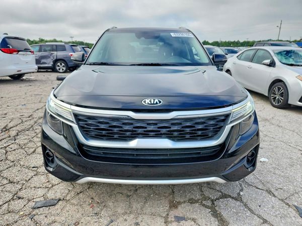 2021 KIA SELTOS S