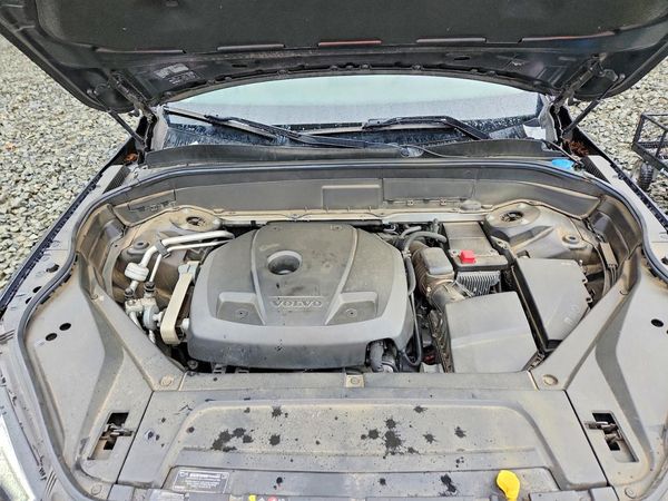 2016 VOLVO XC90