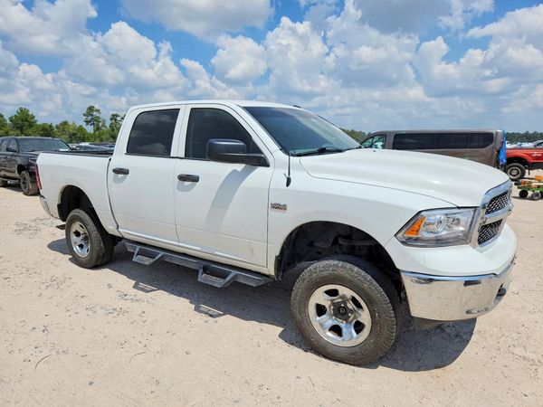 2016 RAM 1500 ST