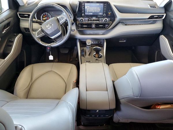 2022 TOYOTA HIGHLANDER