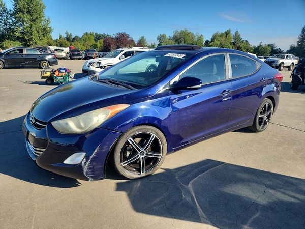 2013 HYUNDAI ELANTRA