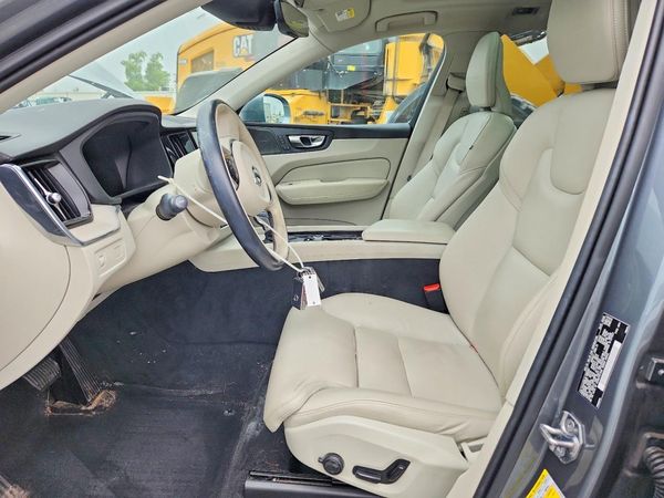 2020 VOLVO XC60 Inscription