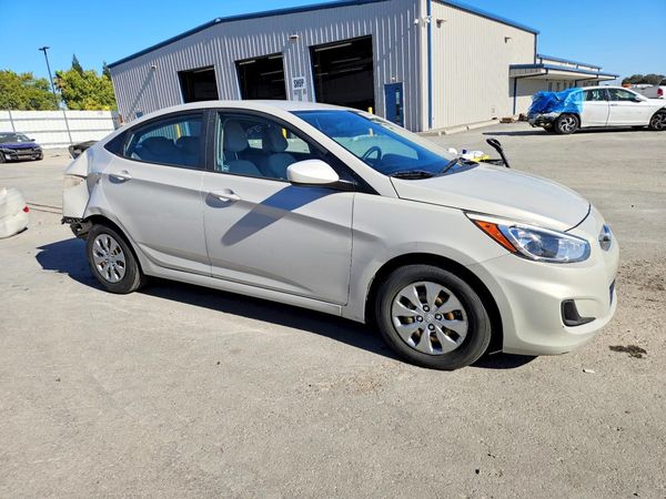 2017 HYUNDAI ACCENT SE Base