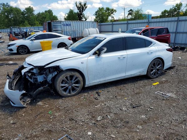 2019 LEXUS ES