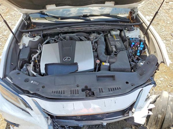 2019 LEXUS ES