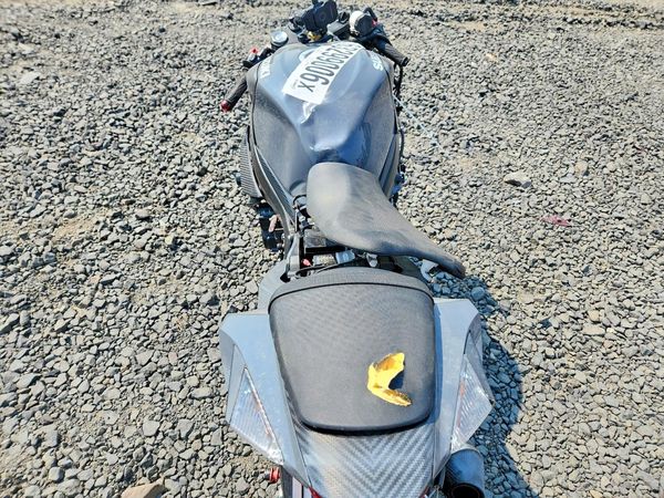 2025 SUZUKI GSXR600