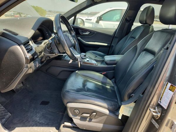 2018 AUDI Q7 quattro Premium Plus