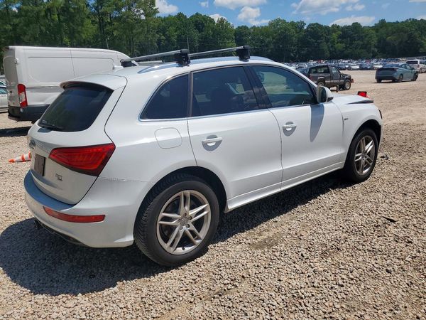 2013 AUDI Q5 Premium Plus