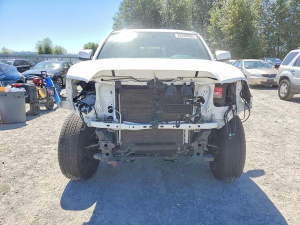 2016 TOYOTA TACOMA