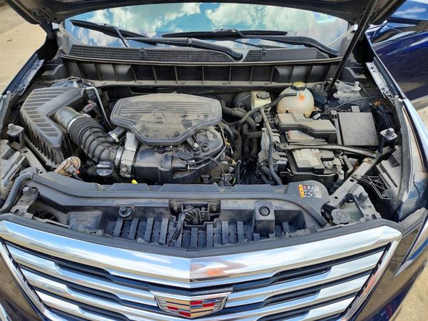 2017 CADILLAC XT5 Base