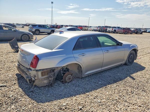 2016 CHRYSLER 300