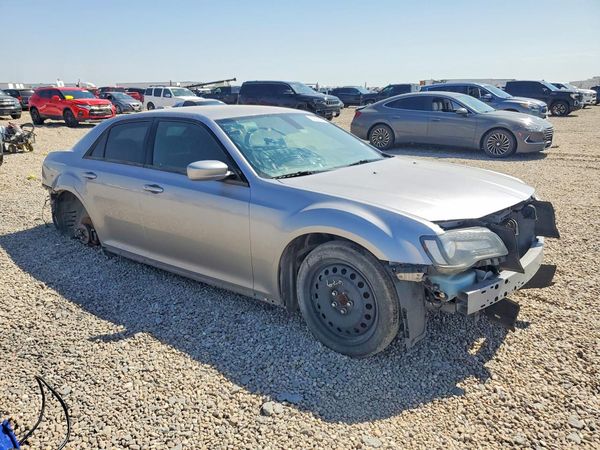 2016 CHRYSLER 300